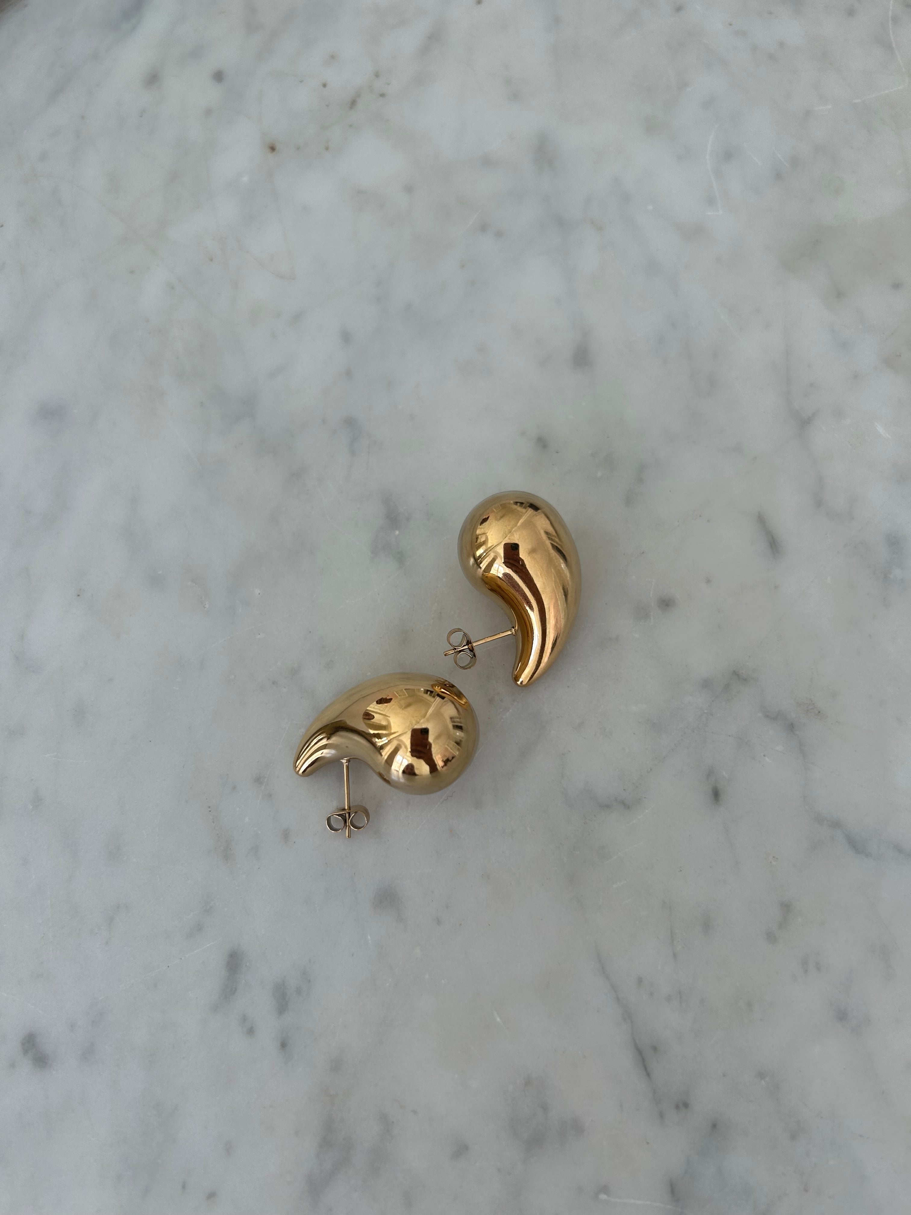 BOUCLES GOUTTES